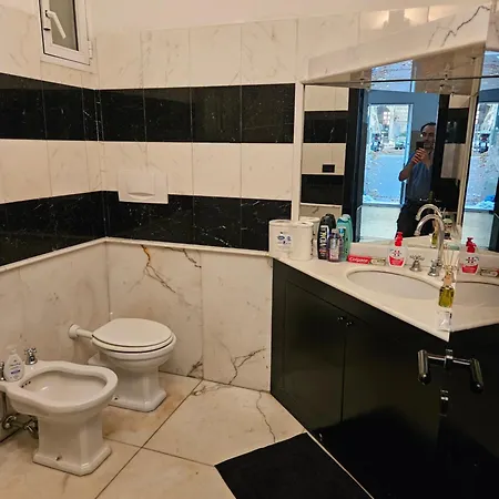 بيت ضيافة Casa Regis - Free Parking جنوة